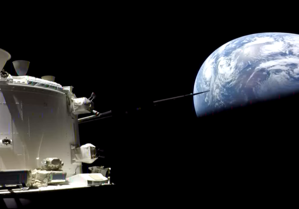 Artemis II crew prepares for Pacific Ocean splashdown