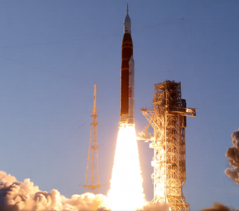 Artemis II mission NASA first crewed flight to the moon