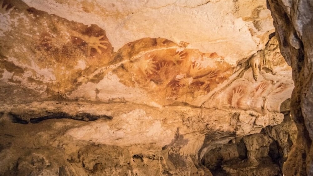 Indonesian cave paintings