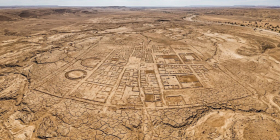 The archaeology of absence reading historys gaps