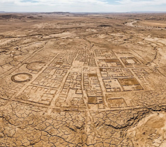 The archaeology of absence reading historys gaps